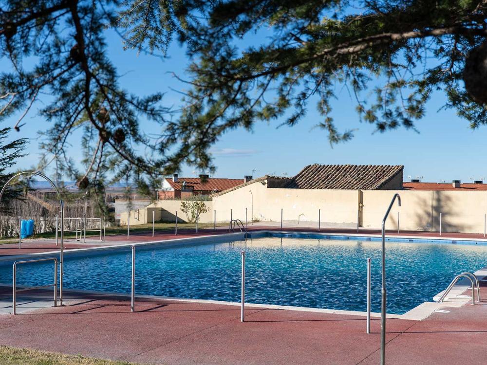 Imagen Piscinas municipales Peralta de Alcofea