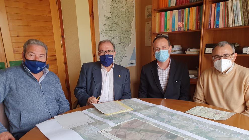 Imagen El Gobierno de Aragón saca a licitación el refuerzo del firme de la A-1223, entre Berbegal y Peralta de Alcofea.